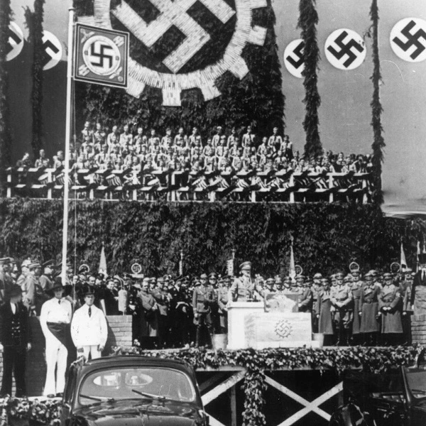 Hitlers tal vid invigningen av Volkswagenfabriken