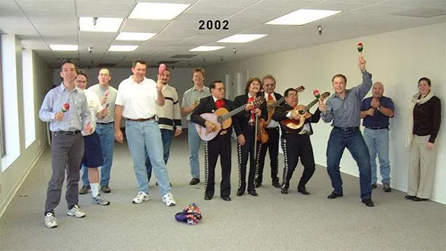 Elon Musk och SpaceX-teamet 2002