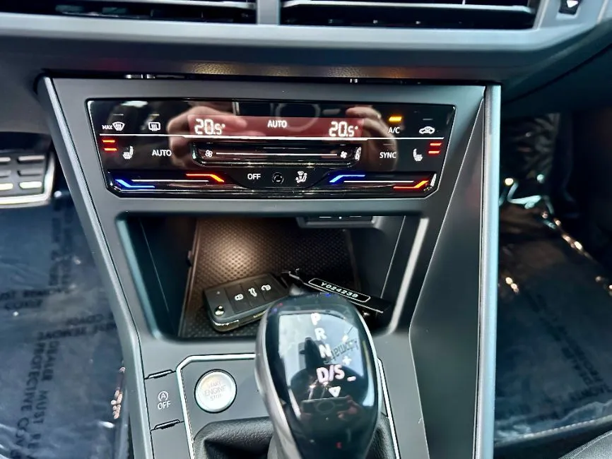 Volkswagen Taigo VIII R-Line 1.0 TSi Image 13