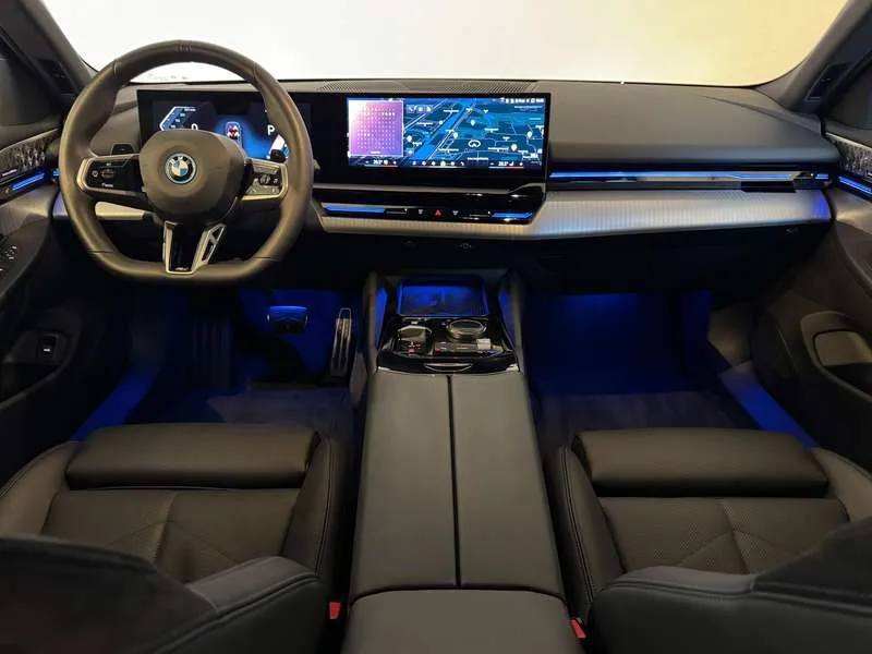 BMW 530 e xDrive Touring - M Sport/Driv.Ass.+/B&W/Trekhaak Image 9