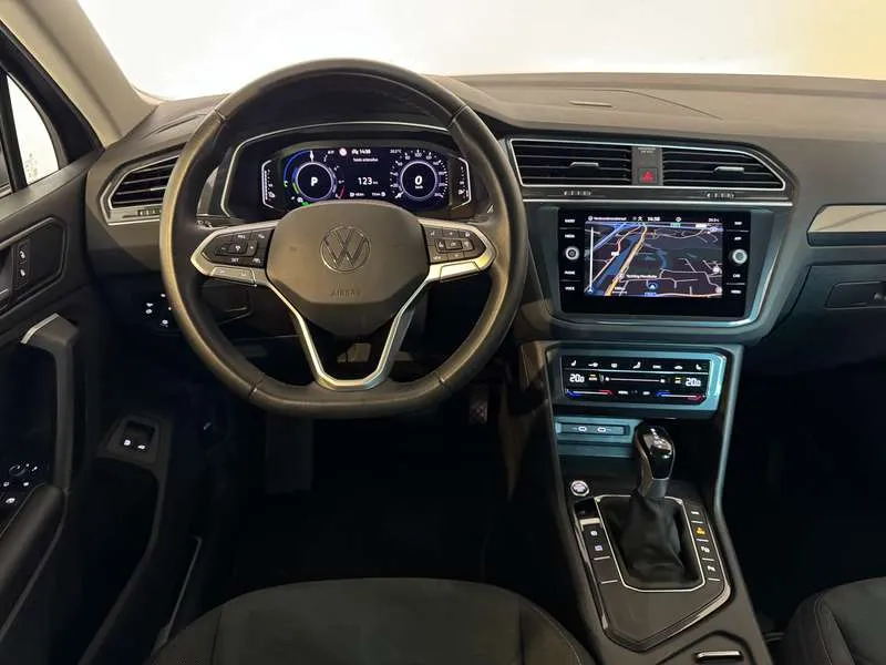 Volkswagen Tiguan 1.4 eHybrid PHEV -Elegance/Trekh/Keyless/TravelAss Image 10