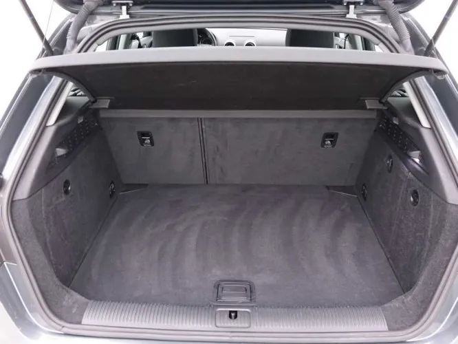 Audi A3 1.6 TDi 110 S-Tronic Sportback Sport S-Line + GPS Image 6