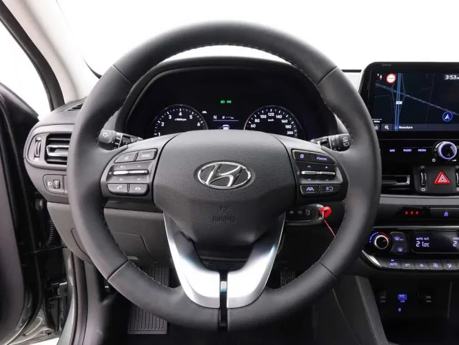 Hyundai i30 1.0i 120 5D MHEV Techno Plus + GPS + Camera + Bi LED + ALU17 Image 9