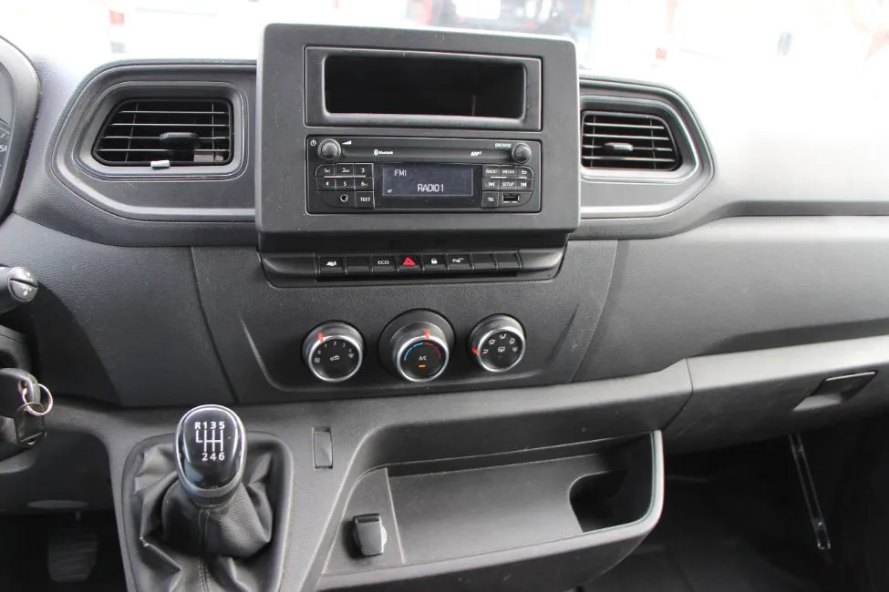 Opel Movano Lift 500kg EU6 L3H2 Warranty  Image 8