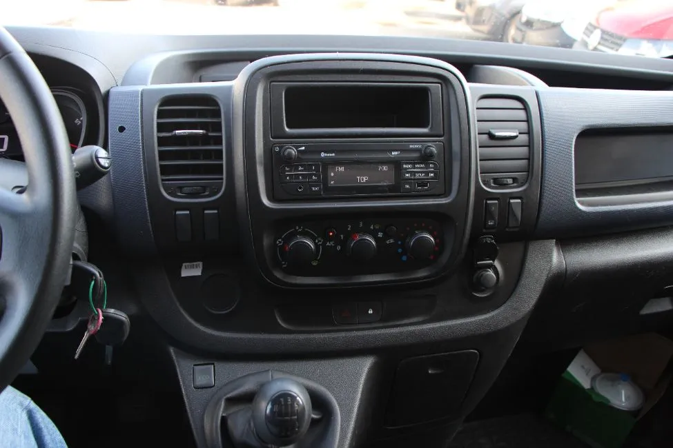 Opel Vivaro 1.6 Cdti Airco EU6 Warranty Image 9