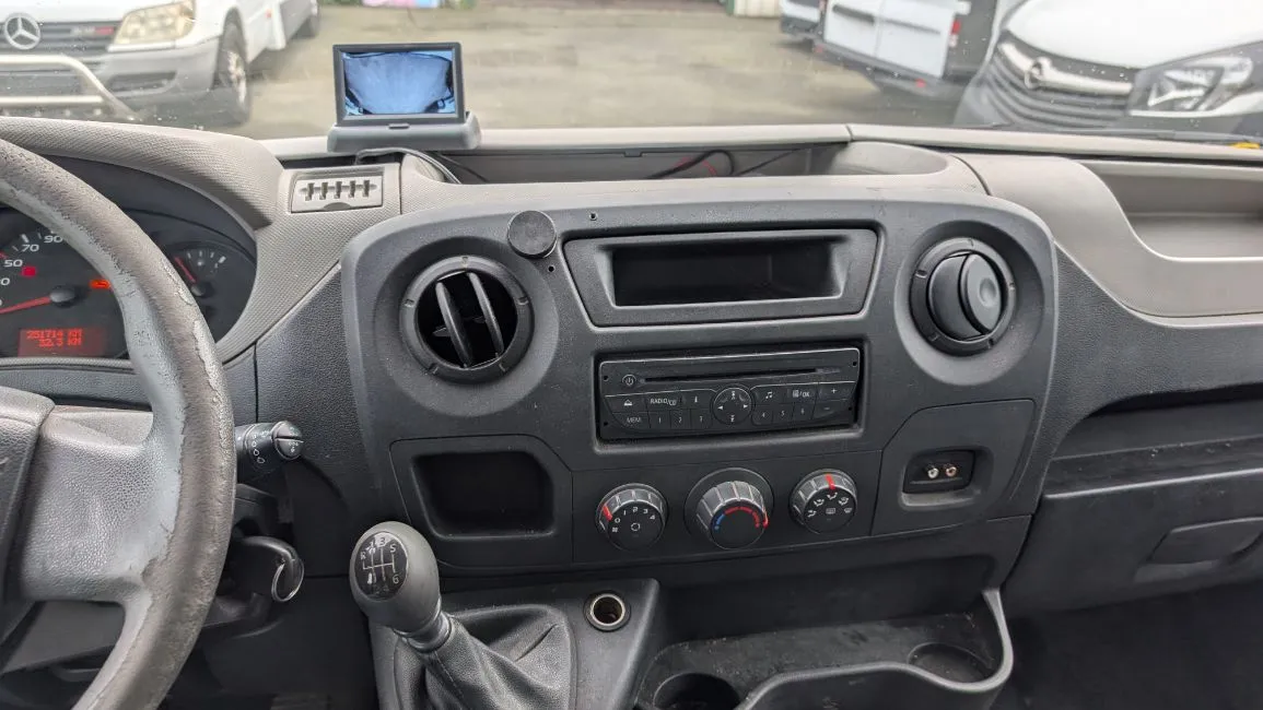 Renault Master 2.3 Dci EU5 L2H2 Image 8