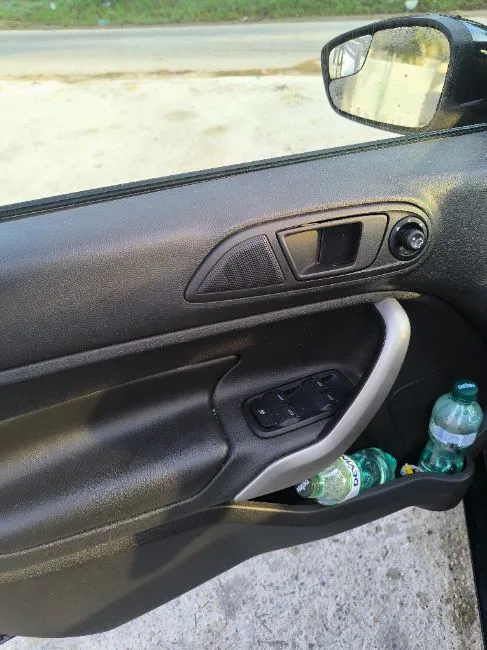 Ford Fiesta  Image 10