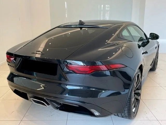 Jaguar F-Type Coupe P300 =R-Dynamic= BlackPack/Panorama Гаранция Image 2