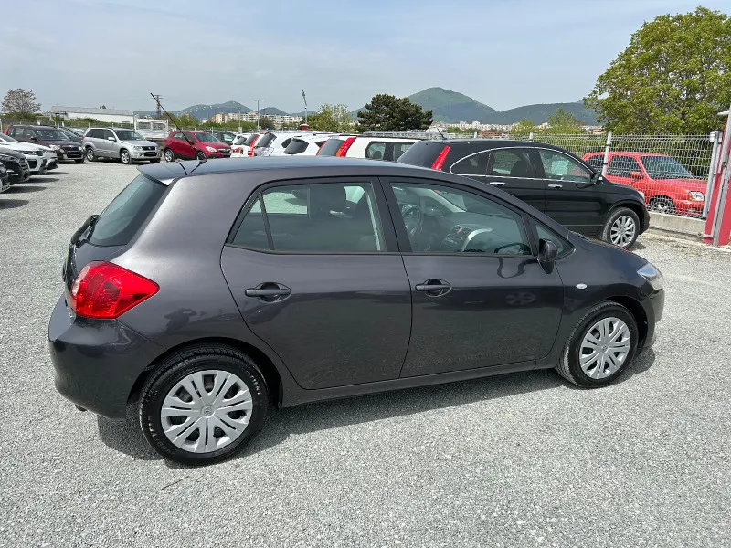 Toyota Auris (KATO НОВА) Image 5