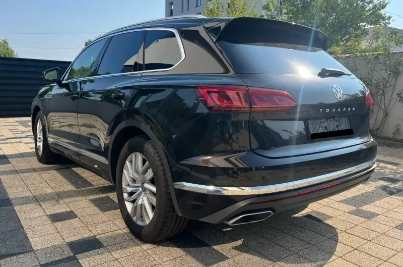 Volkswagen Touareg 4Motion Atmosphere Image 3