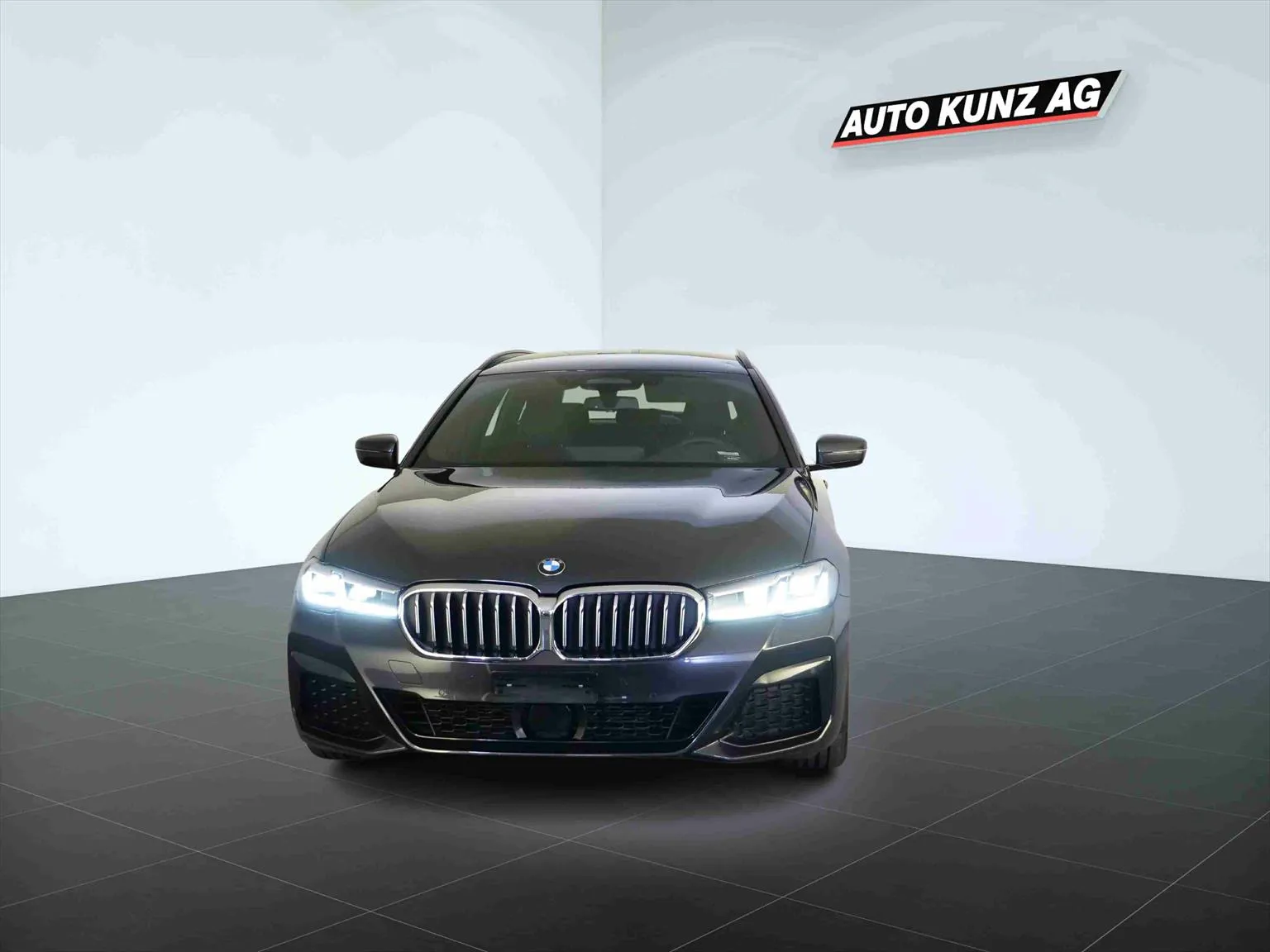 BMW 530d MHEV Touring M Sport Aut. Neues Modell  Image 3
