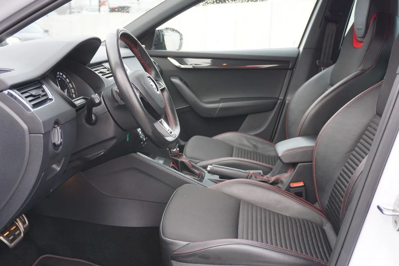 Skoda Octavia RS 2.0 TDI DSG...  Image 9