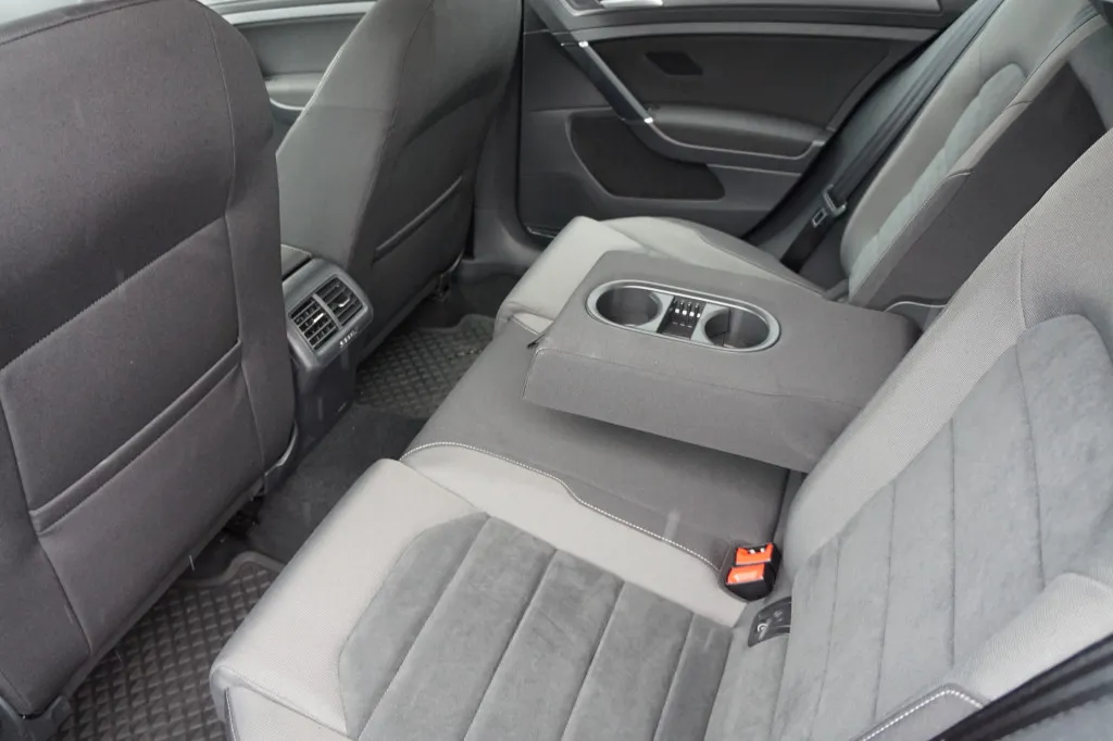 Volkswagen Golf VARIANT 1.0 TSI DSG COMFORTLINE*NAVI*ACC* Image 10