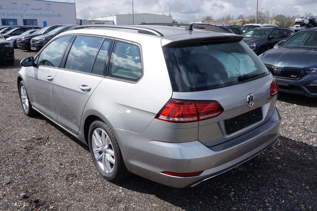 Volkswagen Golf VARIANT 1.0 TSI DSG COMFORTLINE*NAVI*ACC* Image 9