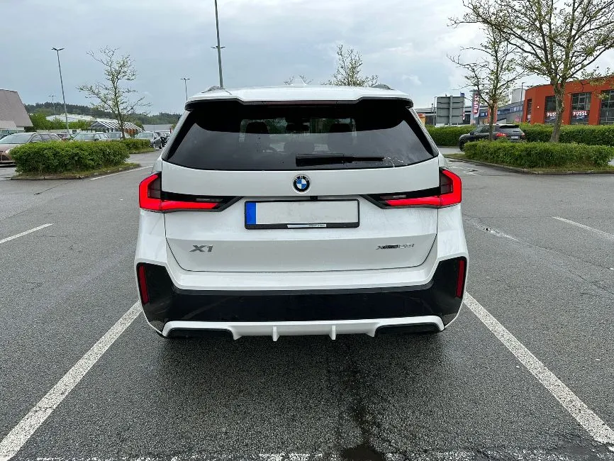 BMW X1 xDrive23i M Sportpaket Image 13