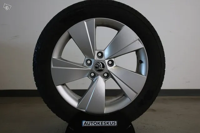 Skoda Superb 1,6 TDI Ambition * Webasto / Tutka * - Autohuumakorko 1,99%+kulut - Image 9