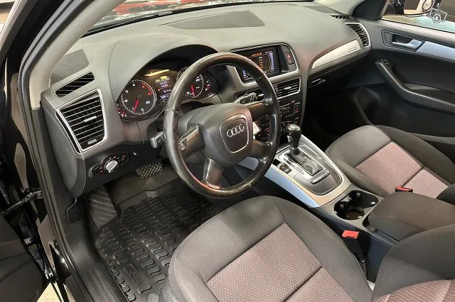 Audi Q5 2,0 TDI (DPF) quattro S tronic Business * Suomi-Auto / Moottorinlämmitin / Vetokoukku / Vakkari * Image 9