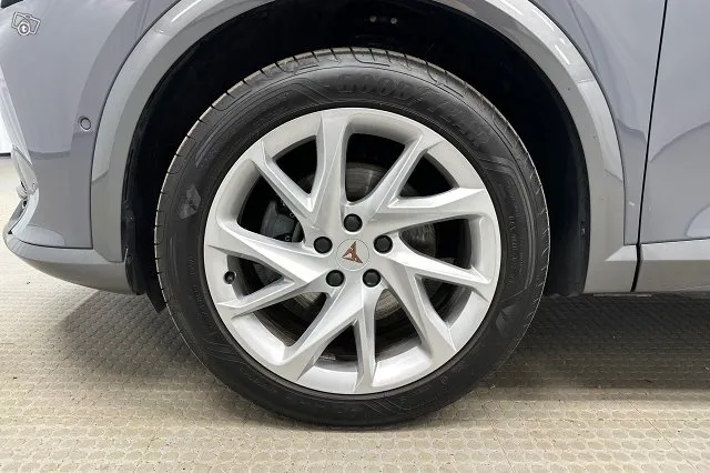 Cupra Formentor 1.4 PHEV 150 kW e-HYBRID DSG *ACC / KESSY Advanced / Urheiluistuimet / Digital Cockpit* Image 9