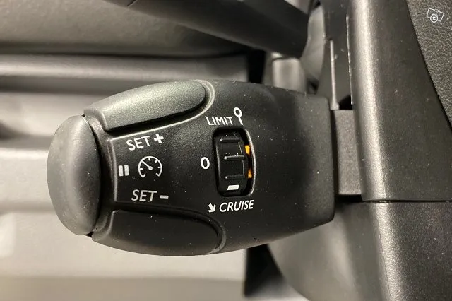 Toyota Proace L1 2,0 D 120 * ALV / Suomi-auto / Webasto / Koukku / Bluetooth * Image 9