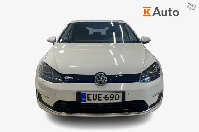 Volkswagen Golf e-Golf 85 kW (115 hv) automaatti *ACC / Navi / P-Tutkat / Lämm.tuulilasi* Image 4