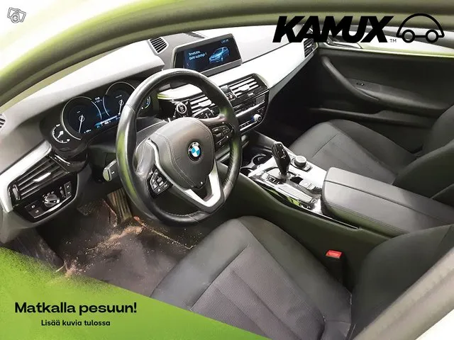 BMW 520 G31 Touring 520d A xDrive Business Comfort / Adapt. Vakkari / BMW Display Key / Ratinlämmitin / / Image 6