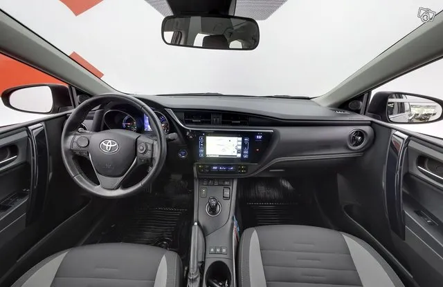 Toyota Auris Touring Sports 1,8 Hybrid Active - / Navi / Kamera / Tutkat / Led-valot / Image 9