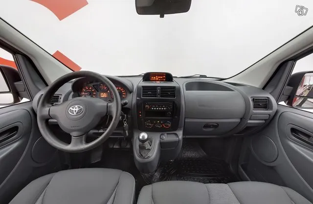 Toyota Proace L2H1 2,0 D128 Active 5-ovinen - VETOKOUKKU / VAKKARI / LOHKO & SISÄP. Image 9
