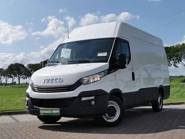 Iveco Daily 35S14 L2H2 Airco 3.5T-Trek Image 1