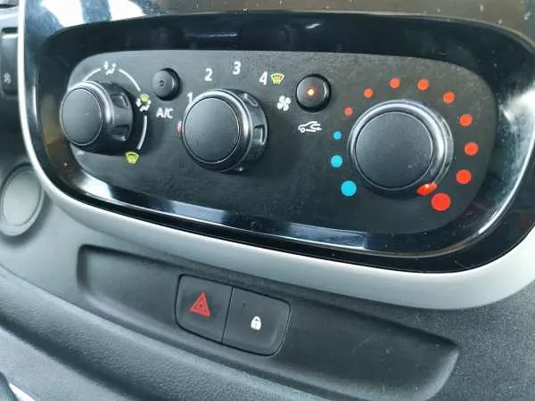 Renault Trafic 1.6 DCI L2H1 2xZijdeur Airco Image 9