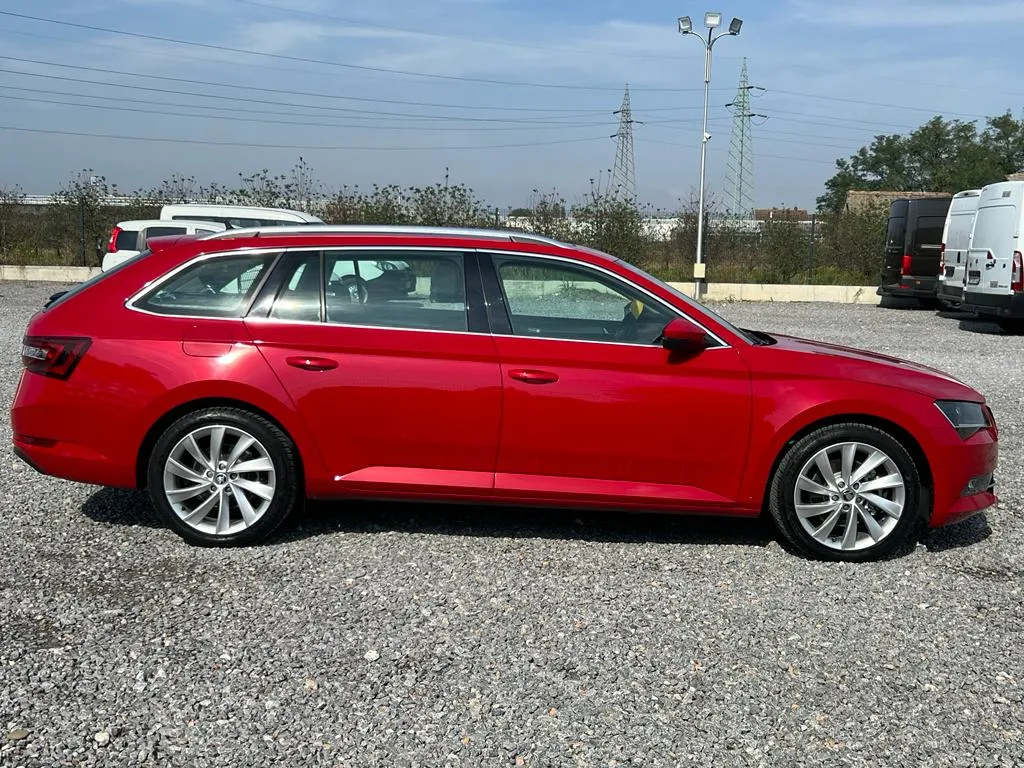Škoda Superb 1.4TSI/Execuive Image 9