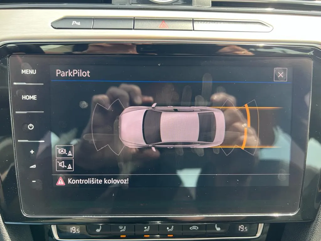 Volkswagen Passat 2.0Tdi/Executive Image 7