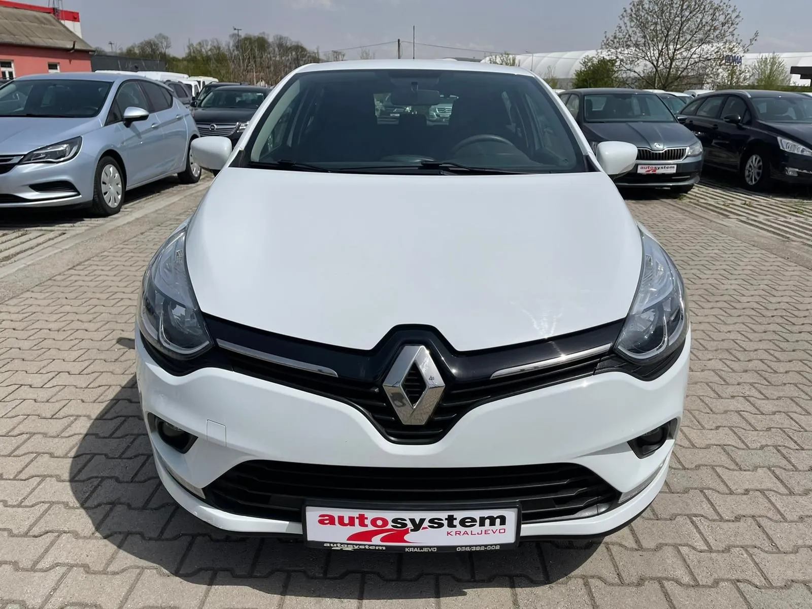 Renault Clio 1.5 DCI KREDITI NA LICU MESTA Image 6