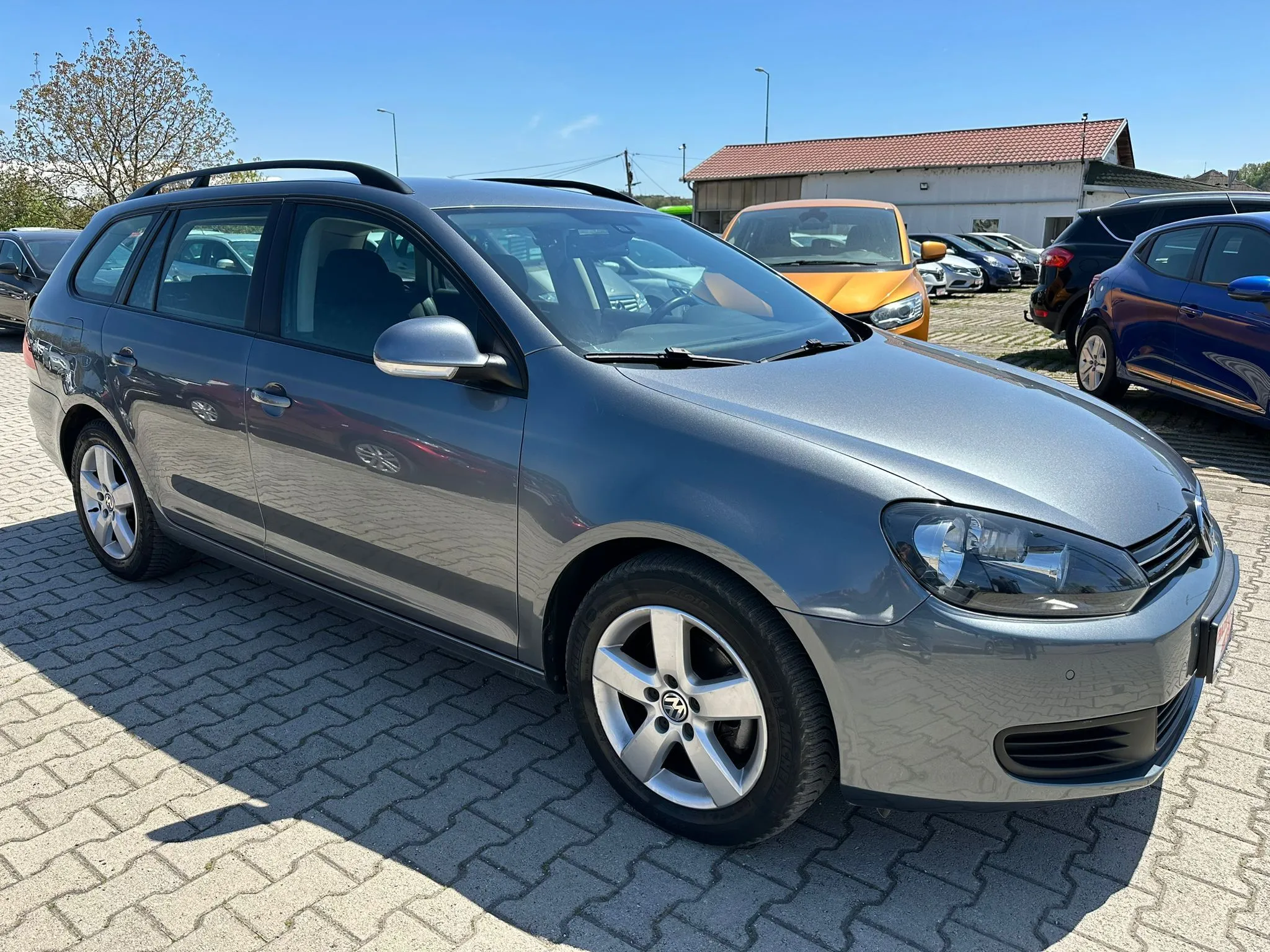 Volkswagen Golf 6 1.6 TDI GRADIRAN Image 3