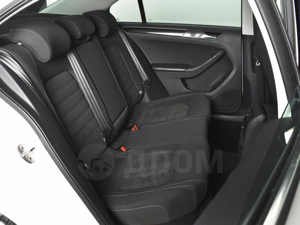 Volkswagen Jetta  Image 7