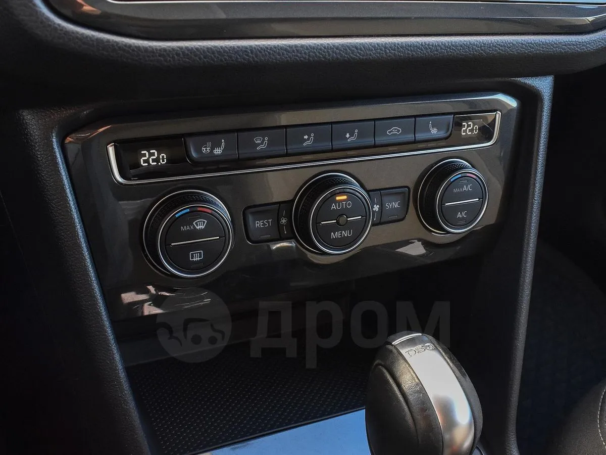 Volkswagen Tiguan  Image 6