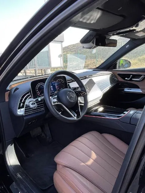 Mercedes-Benz E 260  Image 7