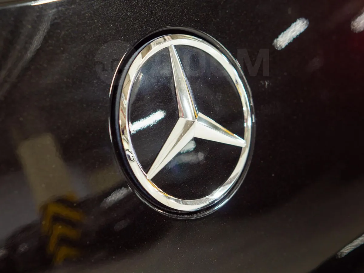 Mercedes-Benz E-Class E 450 4MATIC Sport Image 9