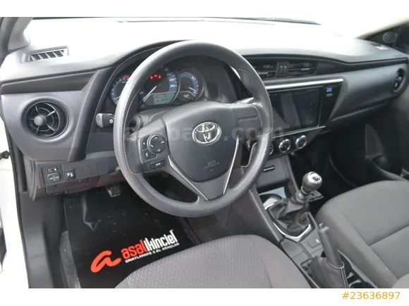 Toyota Corolla 1.33 Life Image 4