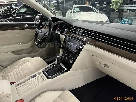 Volkswagen Passat 2.0 TDi BlueMotion Highline Image 9