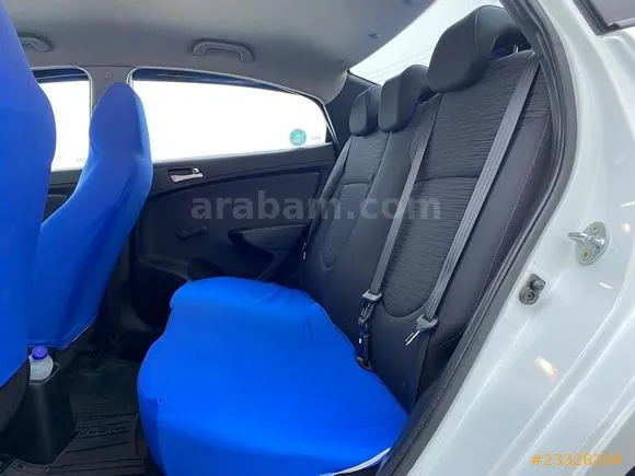 Hyundai Accent Blue 1.6 CRDI Biz Image 9