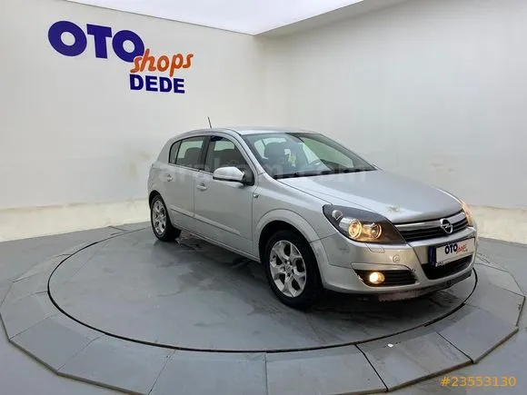 Opel Astra 1.6 Cosmo Image 1