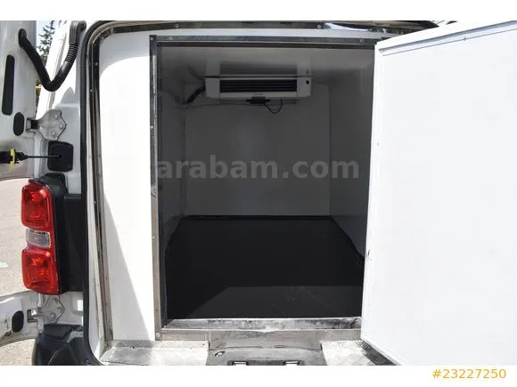 Peugeot Expert 2.0 BlueHDI Image 9