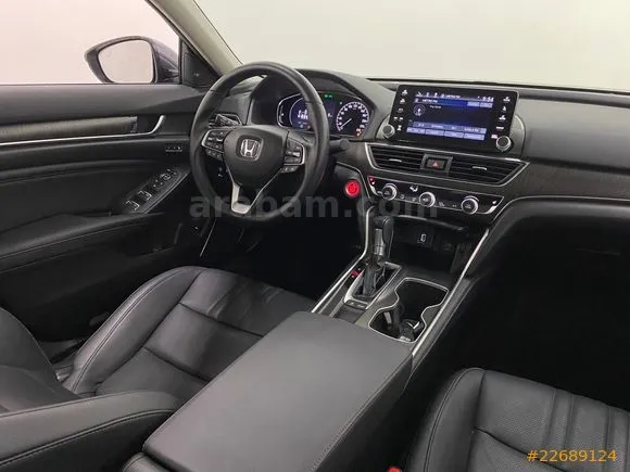 Honda Accord 1.5 VTEC Executive Plus Image 9