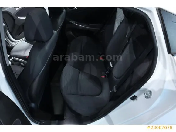 Hyundai Accent Blue 1.6 CRDI Mode Plus Image 9