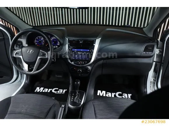 Hyundai Accent Blue 1.6 CRDI Mode Plus Image 10