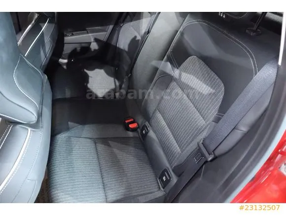 Renault Clio 1.0 TCe Icon Image 10