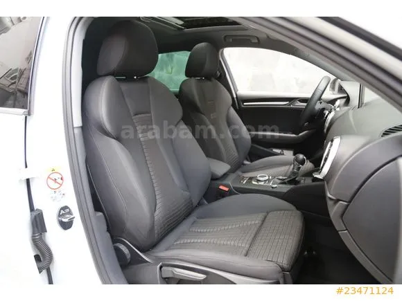 Audi A3 A3 Sedan 35 TFSI S-Line Image 10