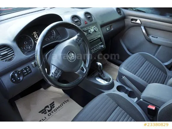 Volkswagen Caddy 1.6 TDI Team Image 9