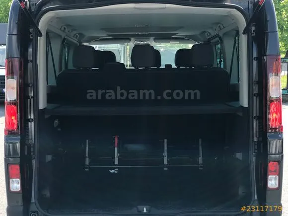 Renault Trafic 2.0 DCI Grand Confort Image 10