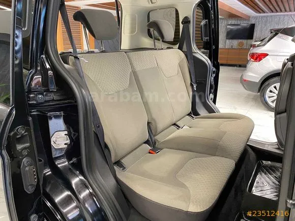 Ford Tourneo Courier 1.6 TDCi Titanium Plus Image 10